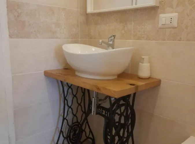 Ca' Del Vino Rooms- 3*